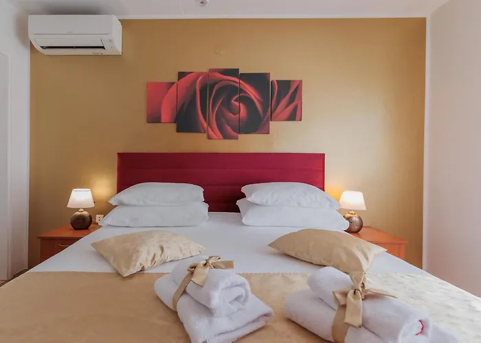 Rusula Apartman Zára