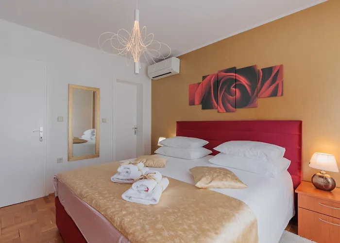 Rusula Apartman Zára