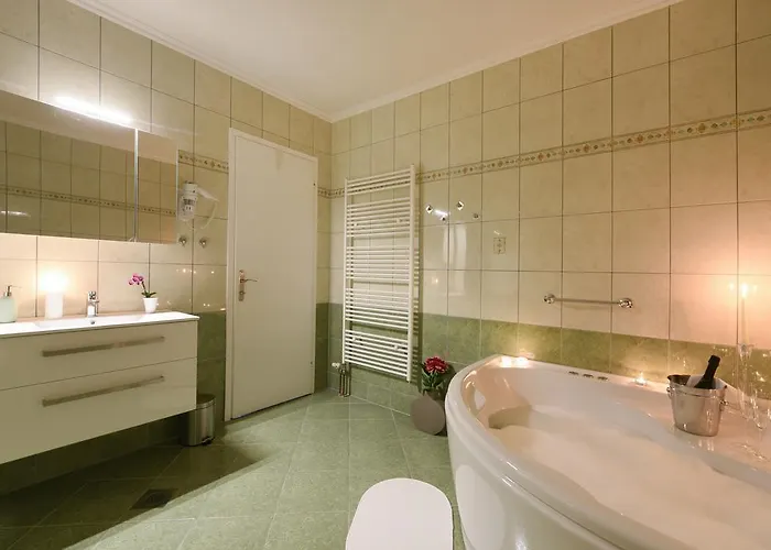 Rusula Apartman Zára