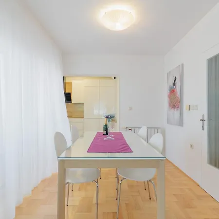 Apartment Rusula *