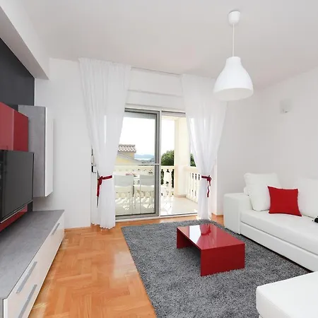 Rusula Apartment